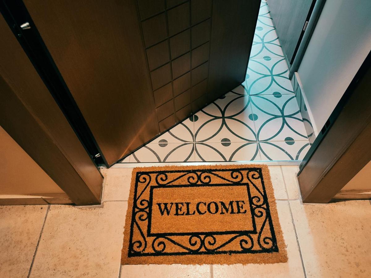 Modiano Studios Center-Your Urban Stay Tesalonika Bagian luar foto