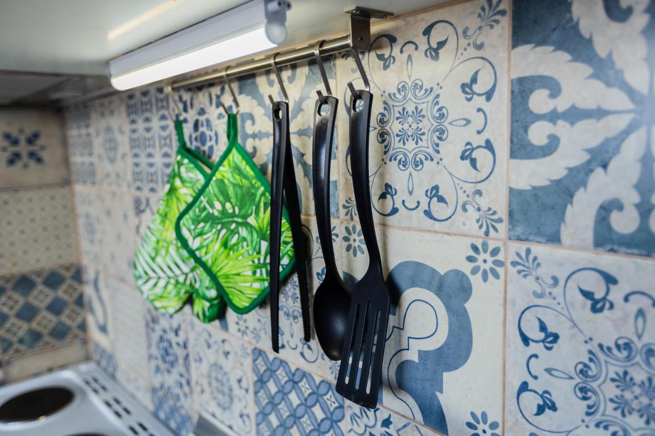 Modiano Studios Center-Your Urban Stay Tesalonika Bagian luar foto