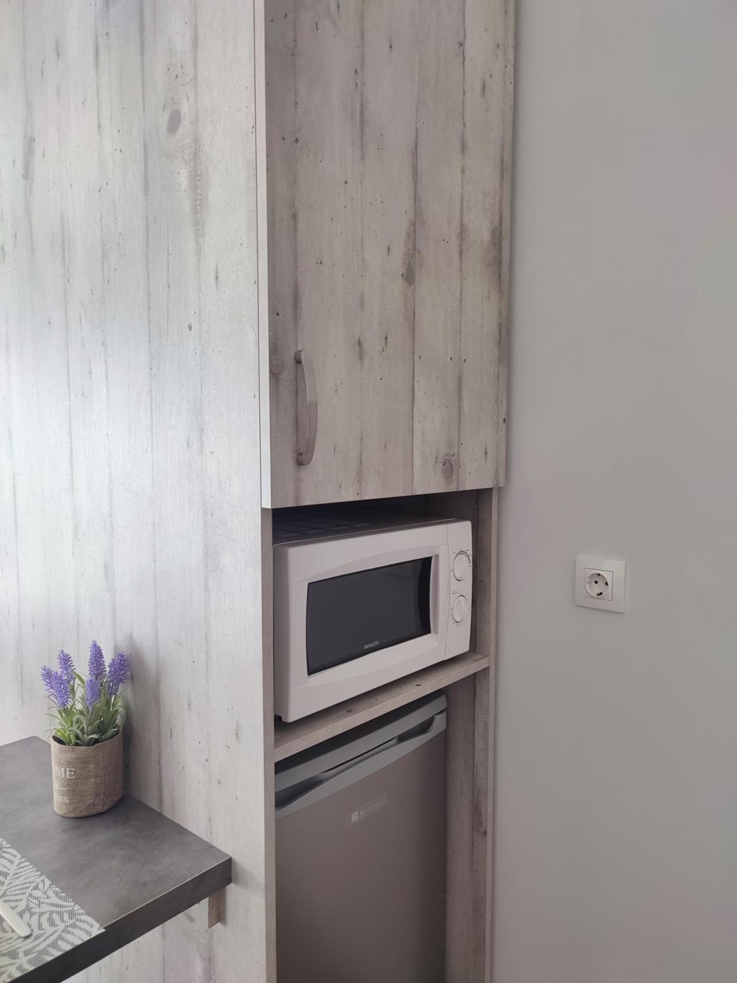 Modiano Studios Center-Your Urban Stay Tesalonika Bagian luar foto