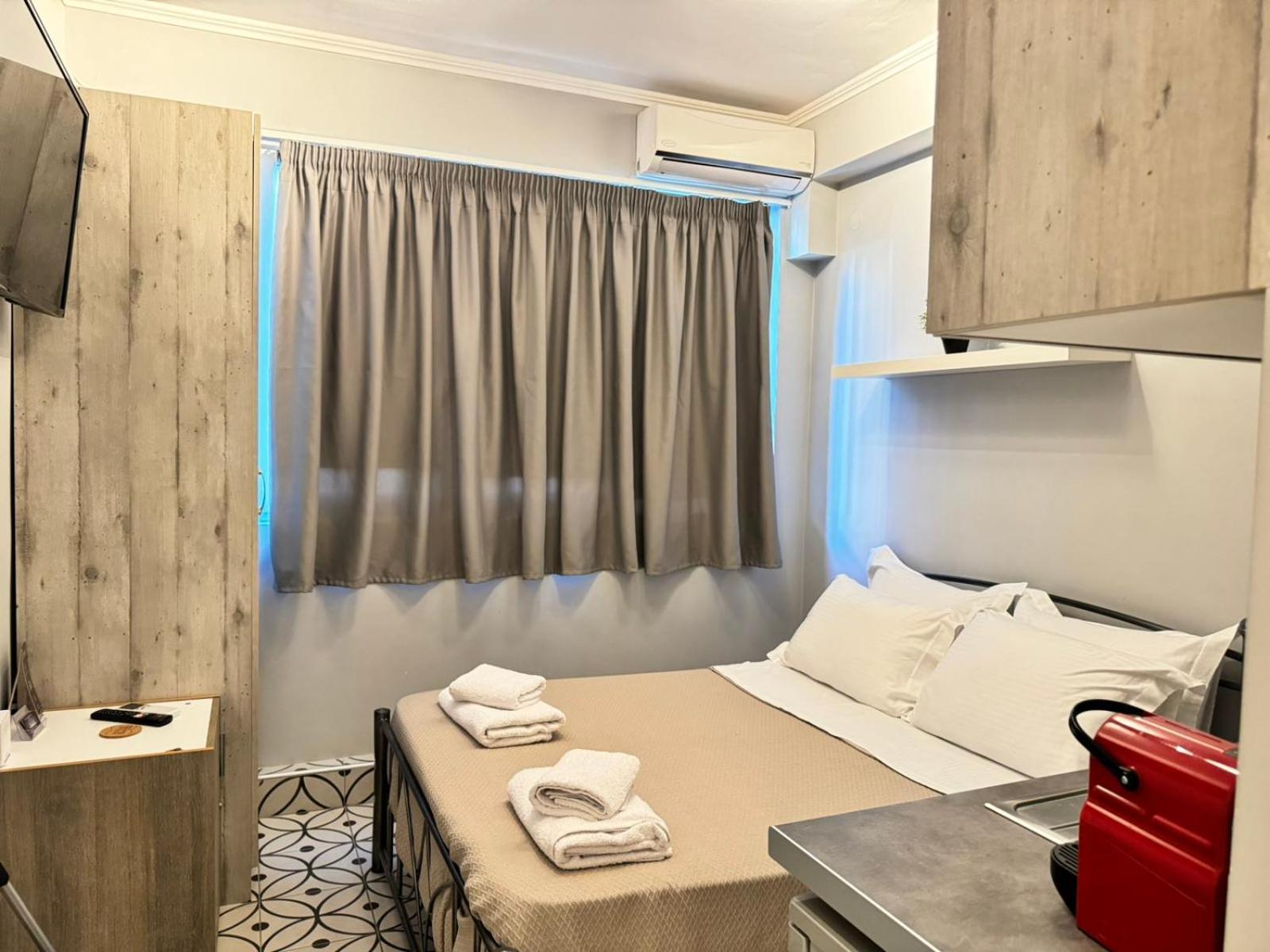 Modiano Studios Center-Your Urban Stay Tesalonika Bagian luar foto
