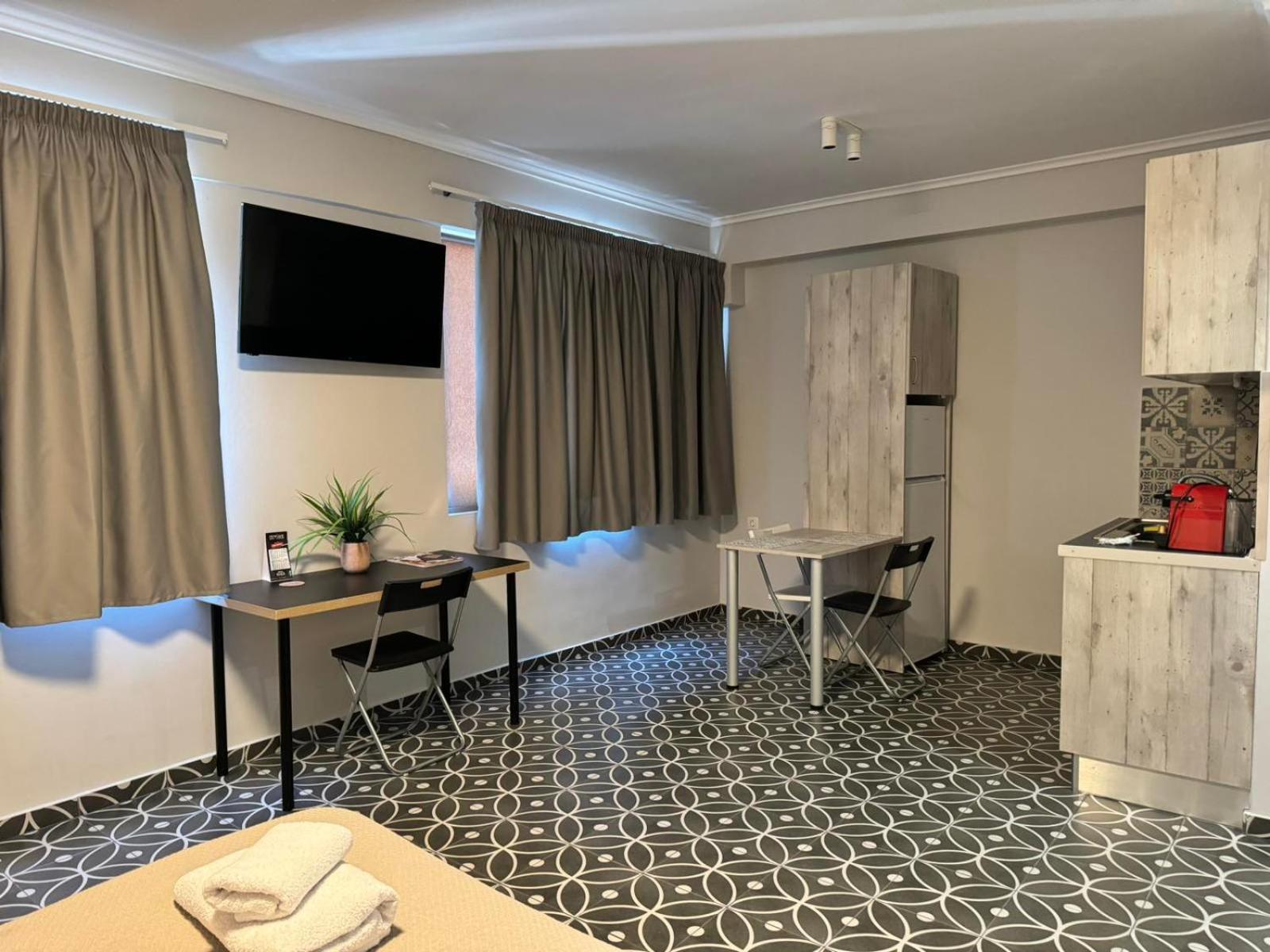 Modiano Studios Center-Your Urban Stay Tesalonika Bagian luar foto